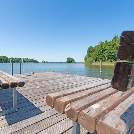 Haus Schwanensee Maritimes Am Ploener