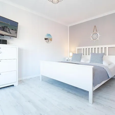 Apartment Haus Schwanensee Maritimes Am Ploener